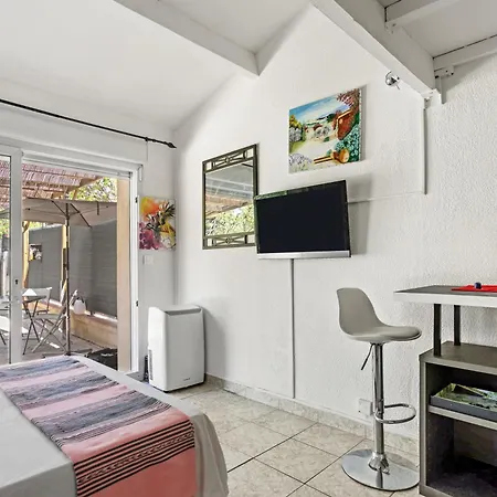 Pinede Romane Apartment