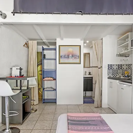 Apartment Pinede Romane