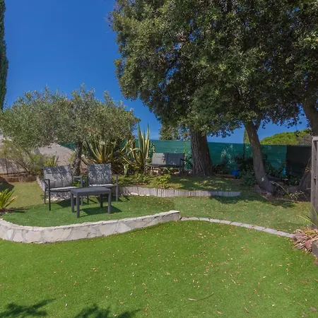 Pinede Romane Apartment